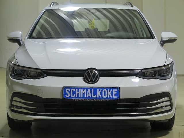 Pure white Gebraucht 2021 VW Golf VIII Style Kombi | 21.950 € (Guter Preis) - Bild 1/4