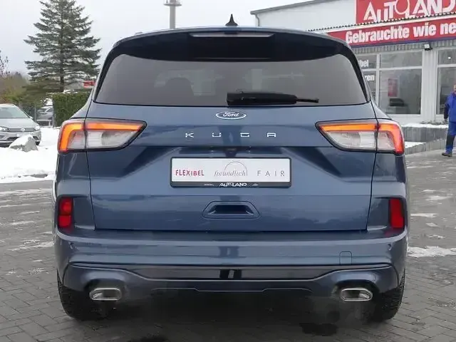 Gebraucht Ford Kuga ST-Line 150 PS (110 kW) 2022 Blaumet. SUV