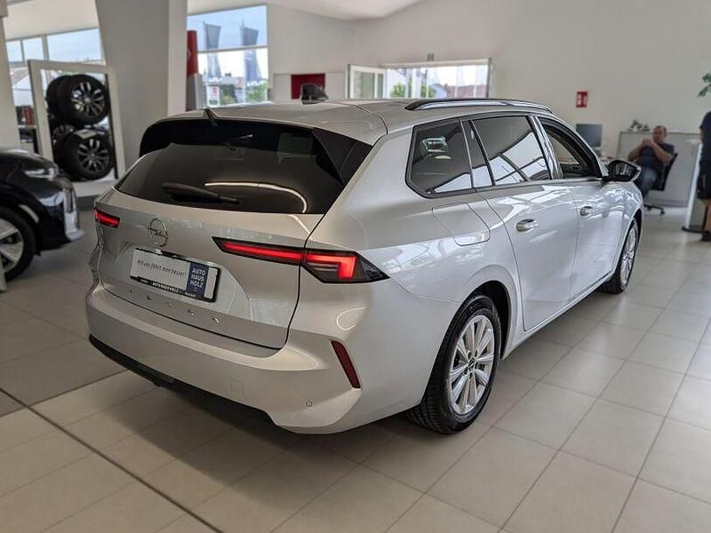 Gebraucht Opel Astra Enjoy 110 PS (80 kW) 2024 Kristall silber Kombi