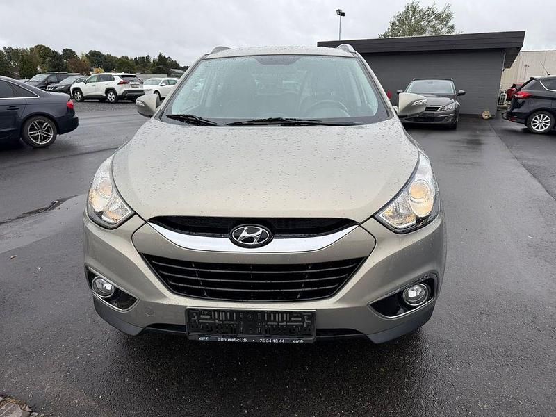 Beige Gebraucht 2010 Hyundai ix35 SUV | 7.300 € (Guter Preis) - Bild 1/4
