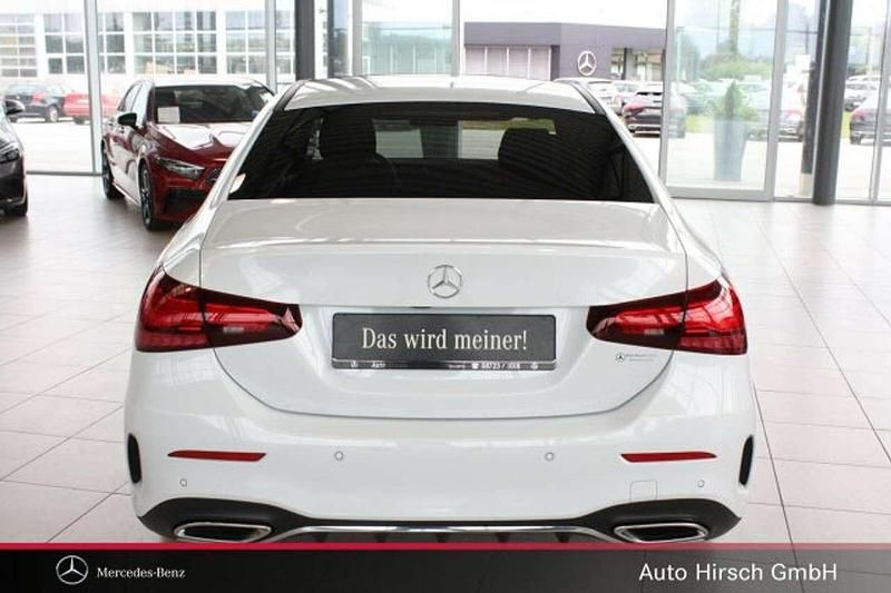 Gebraucht Mercedes A220 AMG 190 PS (139 kW) 2024 Digitalweiß Limousine