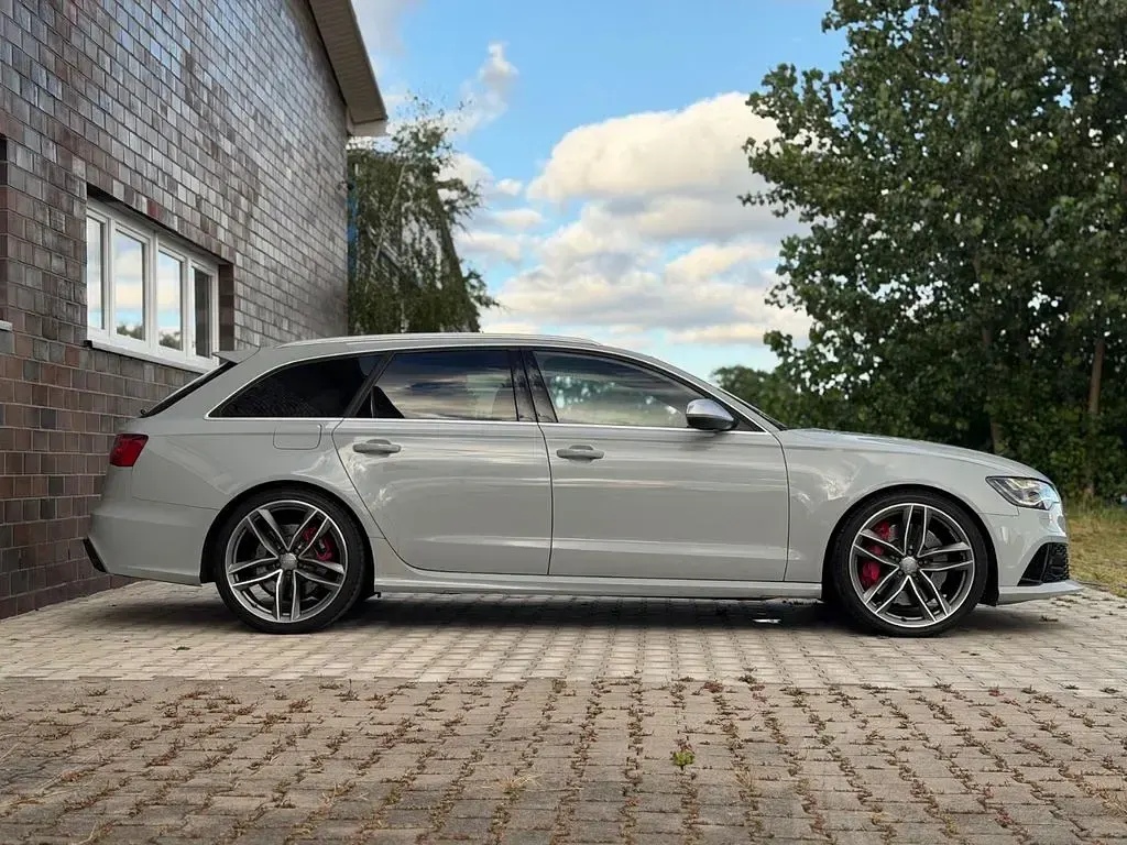 Gebraucht Audi RS6 Sport 560 PS (411 kW) 2014 Grau Kombi
