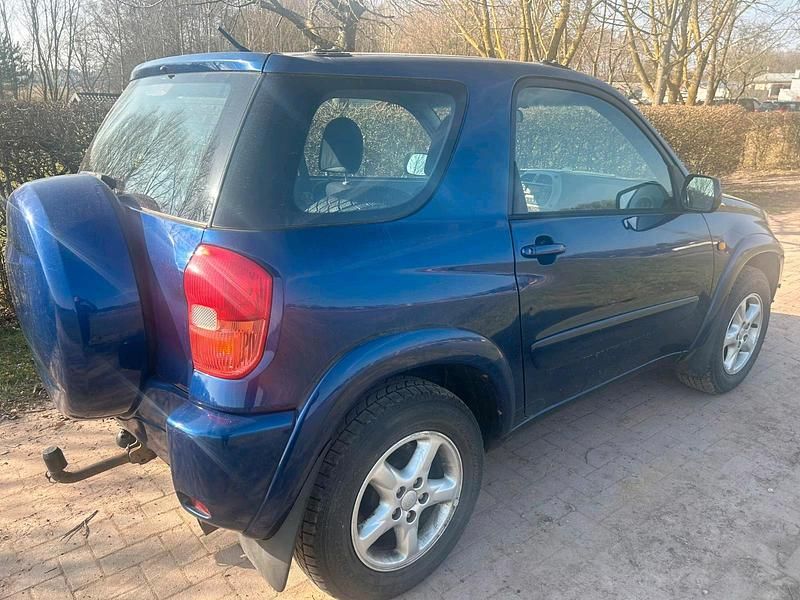 Gebraucht Toyota RAV4 150 PS (110 kW) 2000 Blau SUV
