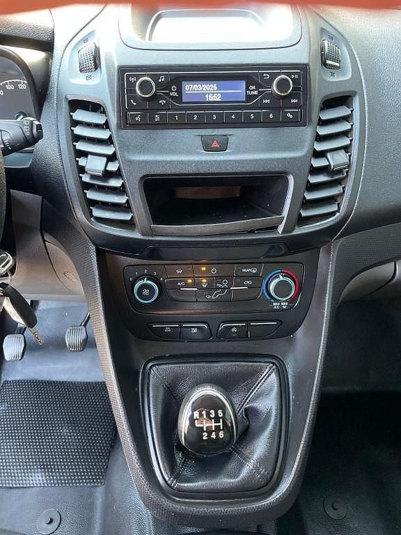 Gebraucht Ford Transit Connect 101 PS (74 kW) 2018 Silber Van / Kleinbus