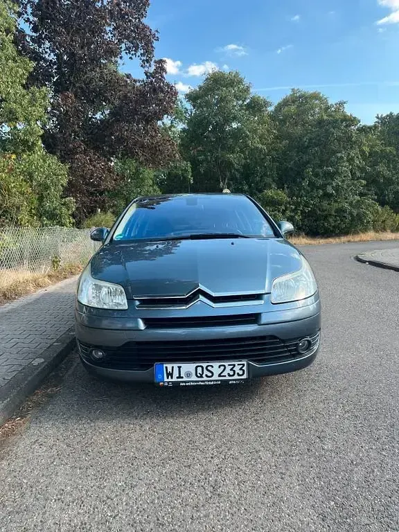 Gebraucht Citroën C4 Comfort 109 PS (80 kW) 2008 Grau Limousine