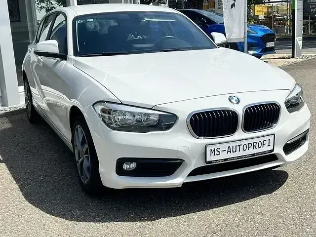 Gebraucht BMW 116 Advantage 109 PS (80 kW) 2016 Weiß Kleinwagen