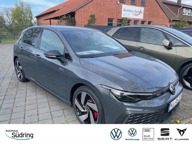 Delfingrau Gebraucht 2025 VW Golf VIII GTI Limousine | 42.998 € (Etwas zu teuer) - Bild 1/4