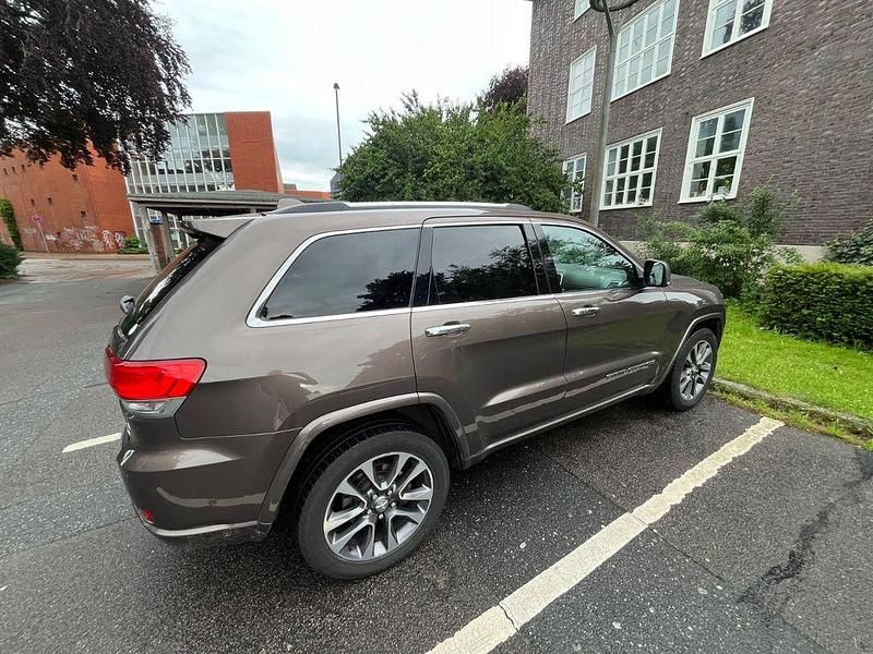 Braun Gebraucht 2016 Jeep Grand Cherokee SUV | 15.999 € (Superpreis) - Bild 1/4