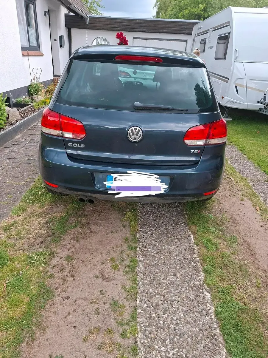 Gebraucht VW Golf VI 122 PS (89 kW) 2010 Blau Kleinwagen