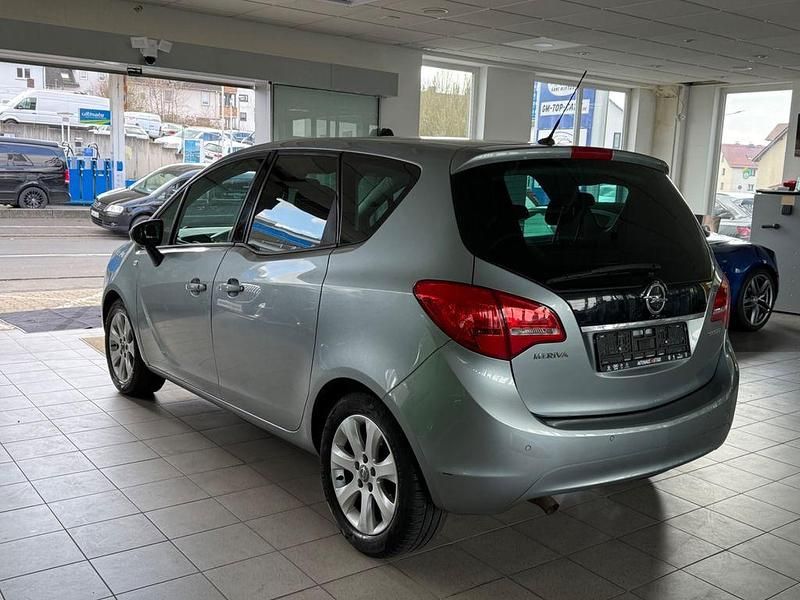 Gebraucht Opel Meriva Design Edition 120 PS (88 kW) 2012 Silber Van / Kleinbus