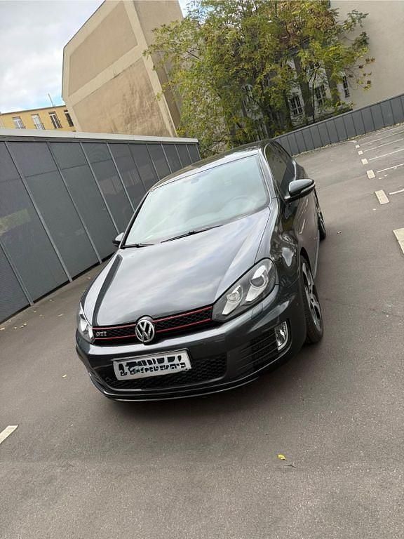 Grau Gebraucht 2010 VW Golf VI GTI Coupé | 9.400 € (Guter Preis) - Bild 1/4
