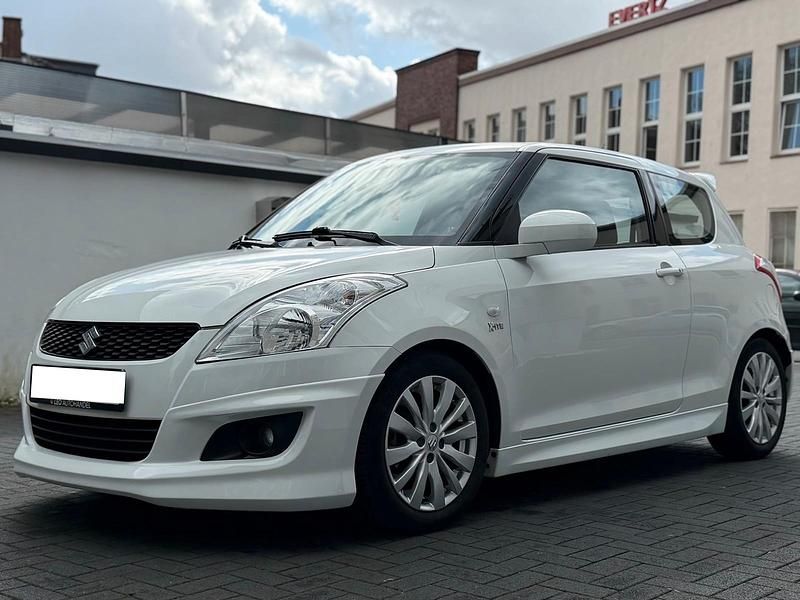 Gebraucht Suzuki Swift 94 PS (69 kW) 2011 Weiß Kleinwagen