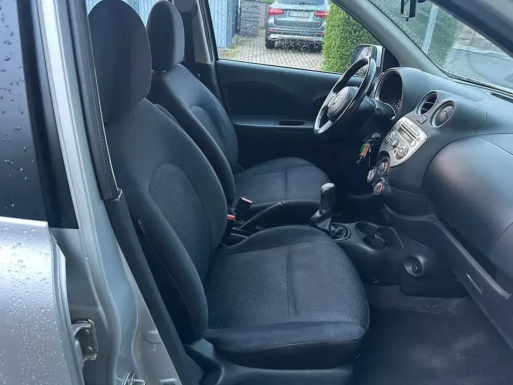 Gebraucht Nissan Micra Acenta 80 PS (58 kW) 2012 Silber Kleinwagen