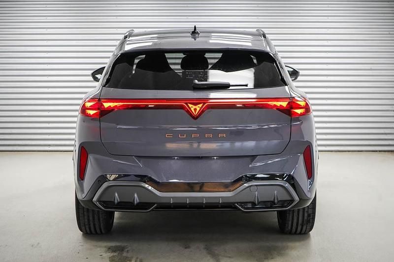 Neu Cupra Terramar VZ 265 PS (194 kW) 2025 Graphene grau metallic (r6) SUV