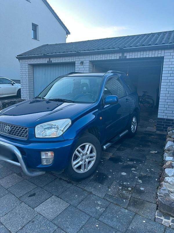 Gebraucht Toyota RAV4 125 PS (91 kW) 2003 Blau SUV