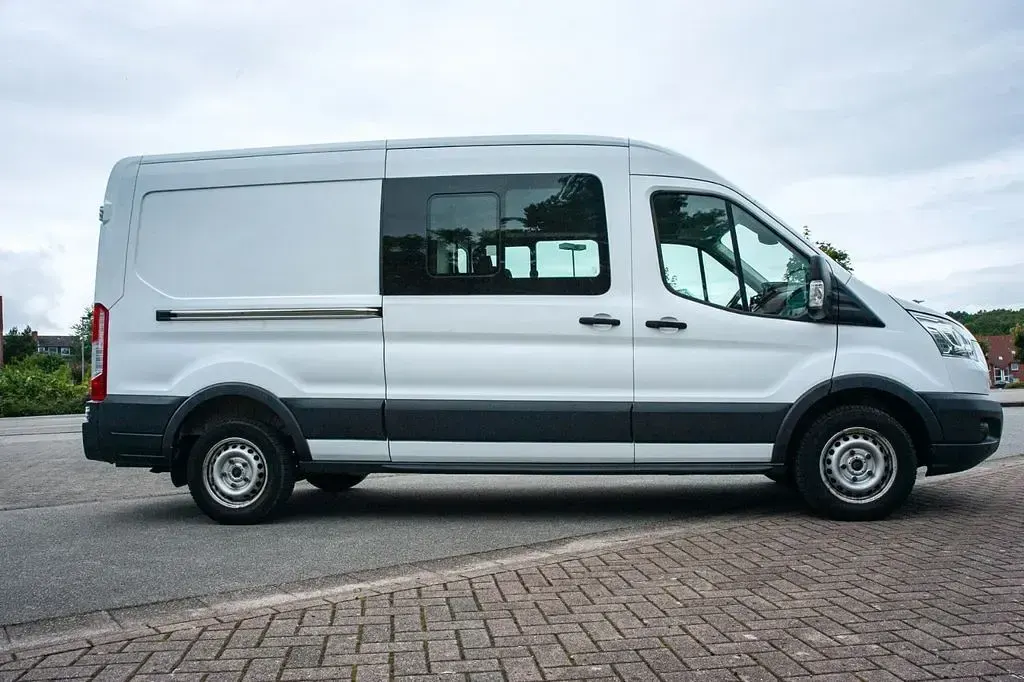 Używany Ford Transit 131 KM (96 kW) 2017 Biały Sedan/Limuzyna