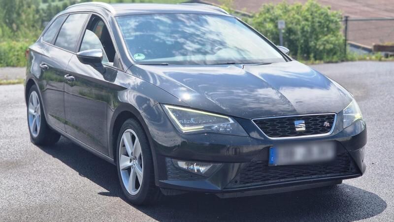 Schwarz Gebraucht 2014 Seat Leon FR Kombi | 8.500 € (Guter Preis) - Bild 1/4
