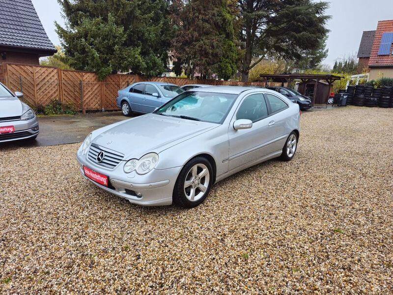 Silber Gebraucht 2004 Mercedes CL220 Sport Edition Coupé | 3.999 € - Bild 1/4