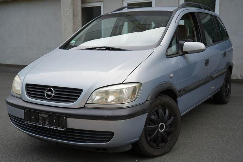 Silber Gebraucht 2000 Opel Zafira Comfort Van / Kleinbus | 1.760 € (Guter Preis) - Bild 1/4