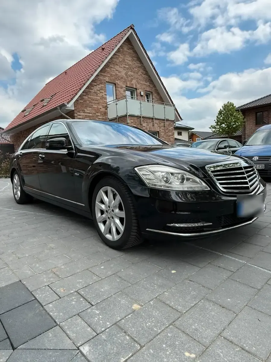 Gebraucht Mercedes S350 258 PS (189 kW) 2011 Schwarz Limousine