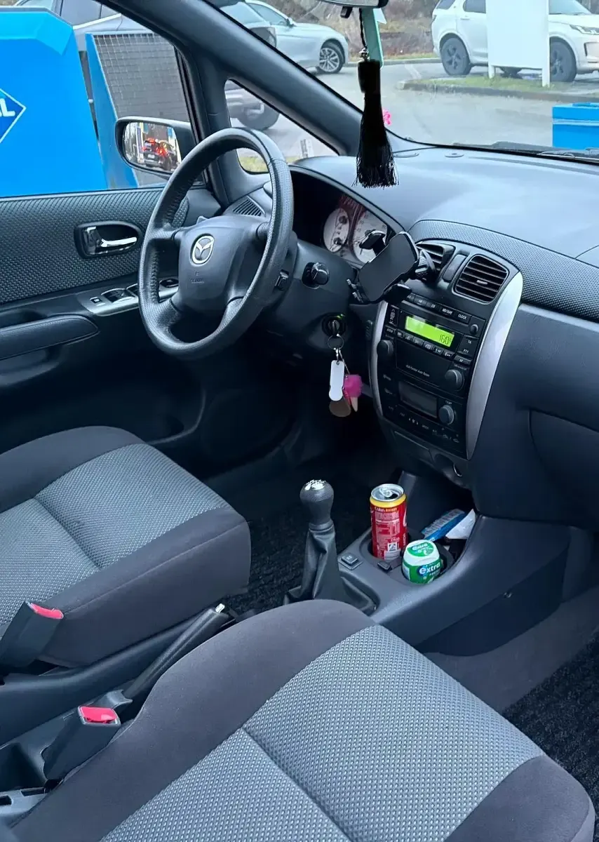 Gebraucht Mazda Premacy 101 PS (74 kW) 2004 Silber Van / Kleinbus
