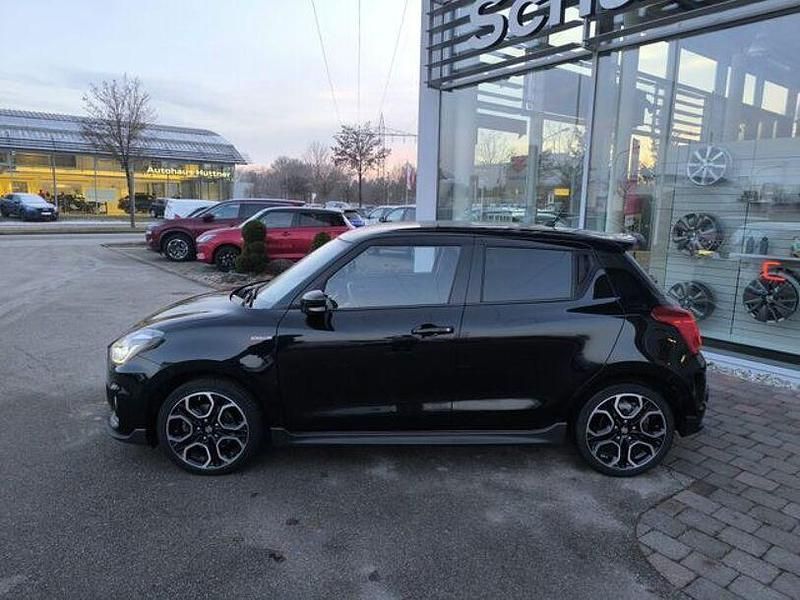 Gebraucht Suzuki Swift Sport 129 PS (94 kW) 2023 Super black pearl metallic Kleinwagen