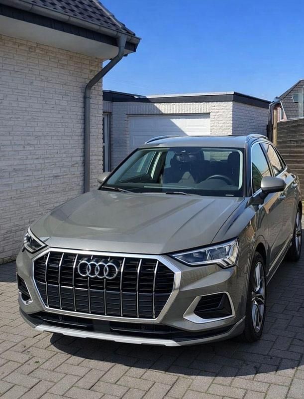 Gebraucht Audi Q3 Ambiente 190 PS (139 kW) 2019 Grau SUV