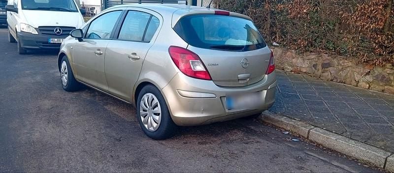 Gebraucht Opel Corsa 75 PS (55 kW) 2009 Gelb Kleinwagen