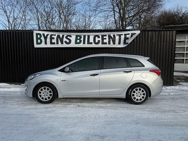 Gebraucht Hyundai i30 Trend 135 PS (99 kW) 2013 Kombi