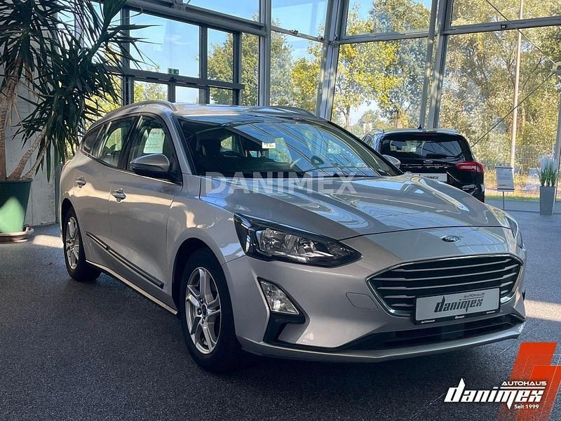 Gebraucht Ford Focus Cool & Connect 120 PS (88 kW) 2019 Silber Kombi