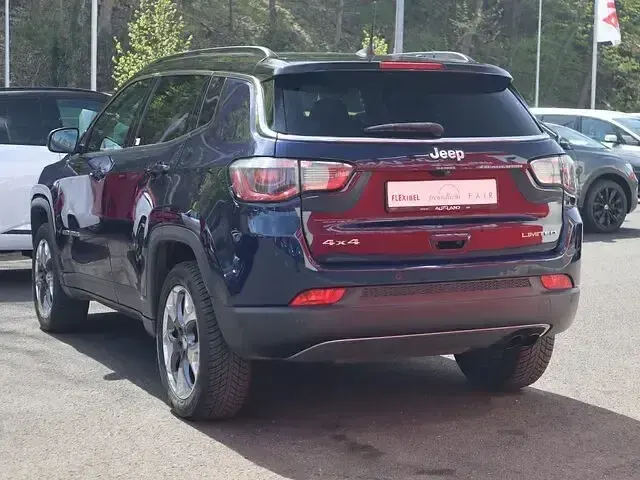 Usado Jeep Compass Limited 170 HP (125 kW) 2019 Azul SUV