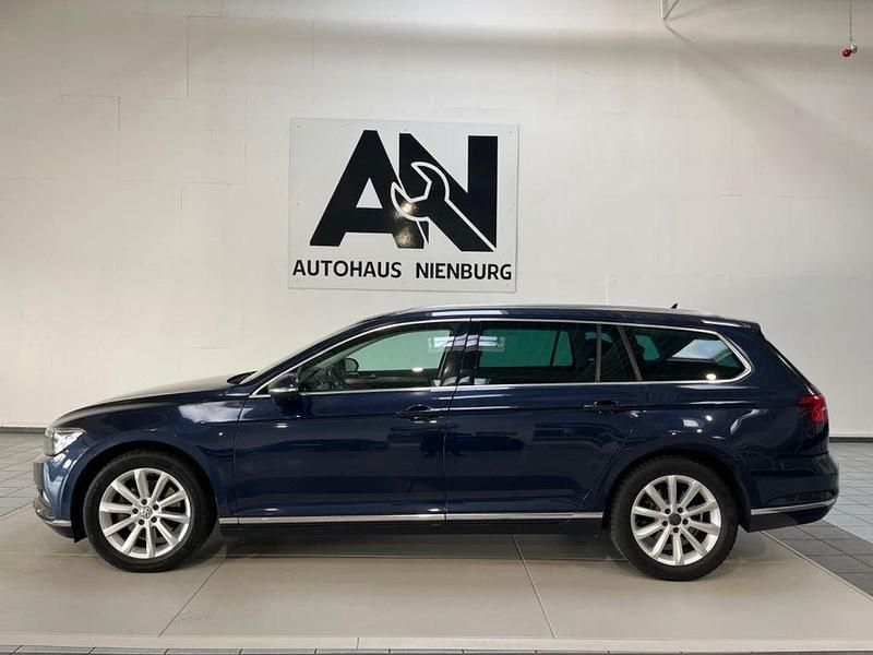 Gebraucht VW Passat Highline 150 PS (110 kW) 2015 Blau Kombi