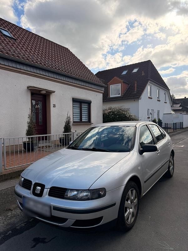 Gebraucht Seat Leon 101 PS (74 kW) 2000 Silber Kleinwagen