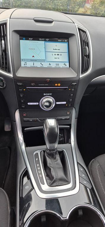 Gebraucht Ford S-MAX Titanium 150 PS (110 kW) 2016 Schwarz Van / Kleinbus