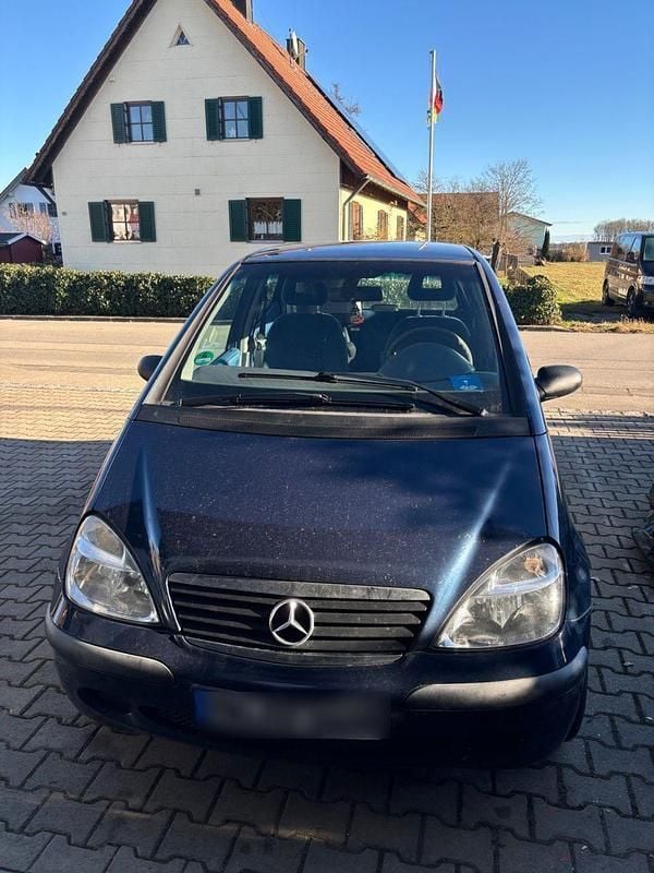 Blau Gebraucht 2002 Mercedes A140 Classic Kleinwagen | 850 € (Superpreis) - Bild 1/4
