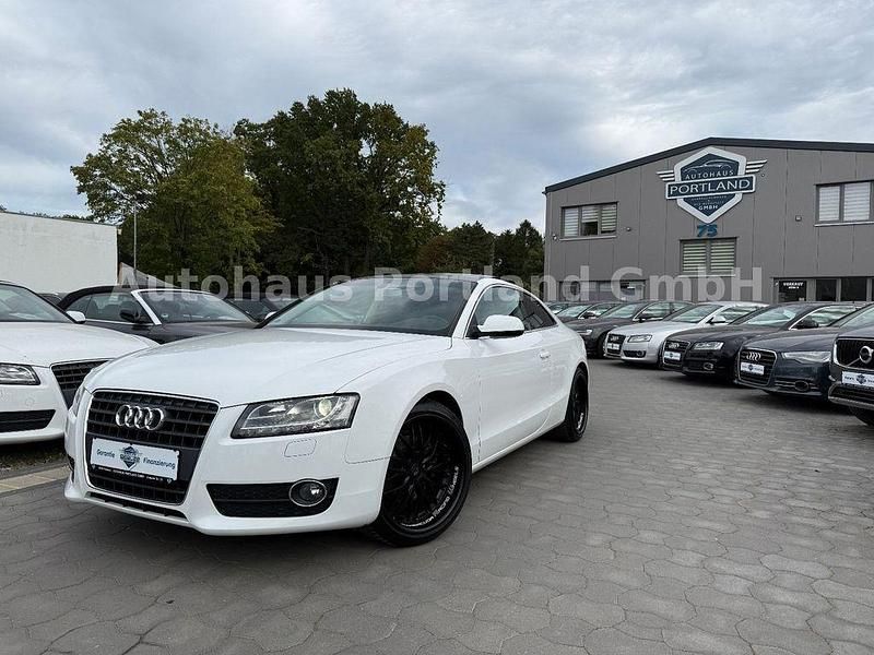 Weiß Gebraucht 2010 Audi A5 S-Line Coupé | 14.999 € - Bild 1/4