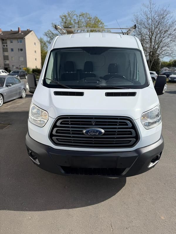 Gebraucht Ford Transit 131 PS (96 kW) 2018 Weiß Van / Kleinbus
