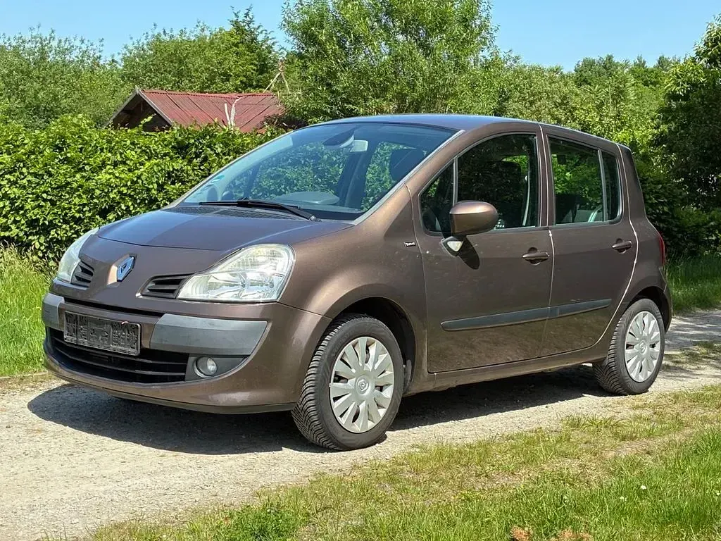 Gebraucht Renault Modus 103 PS (75 kW) 2012 Braun Van / Kleinbus