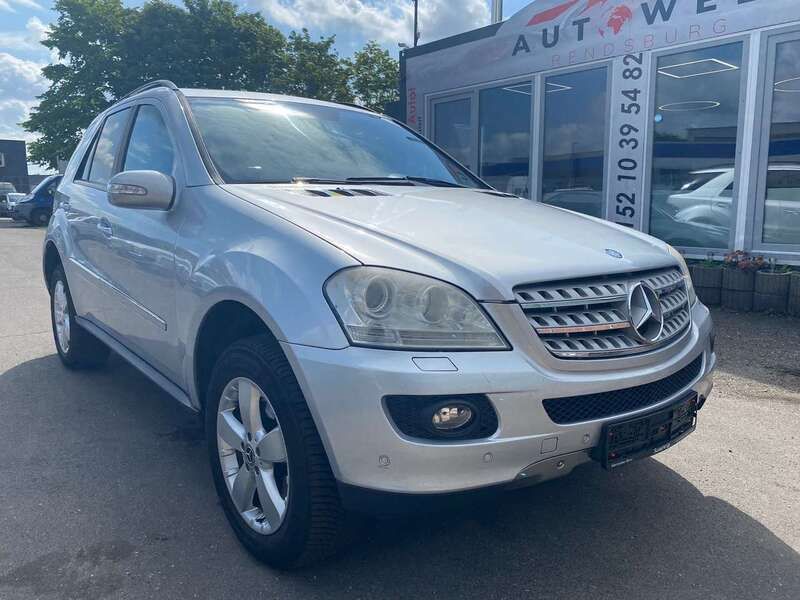 Iridiumsilber metalliclack Gebraucht 2008 Mercedes ML320 SUV | 5.980 € (Superpreis) - Bild 1/4