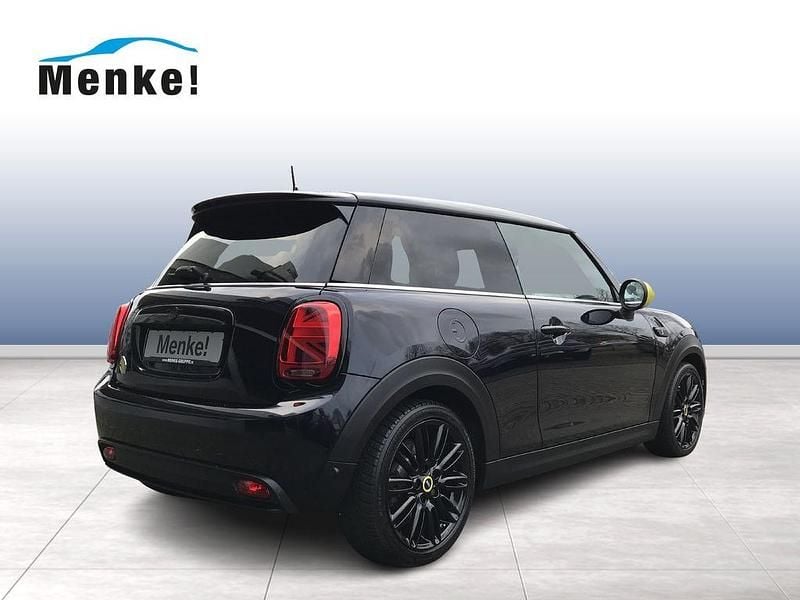 Gebraucht Mini Cooper SE 135 kW (184 PS) 2022 Schwarz Kleinwagen