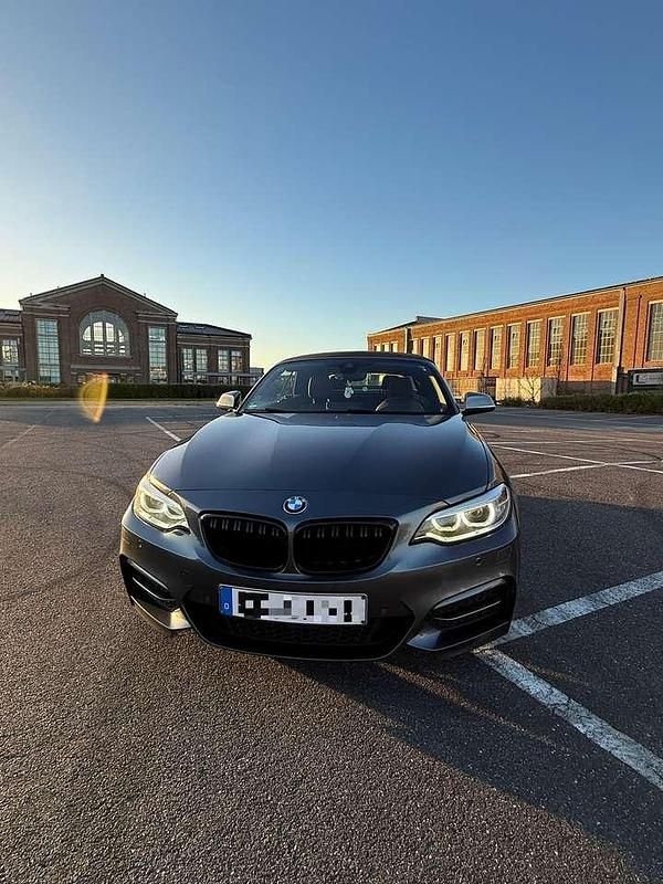 Używany BMW M235 M Performance 326 KM (239 kW) 2016 Szary Kabriolet