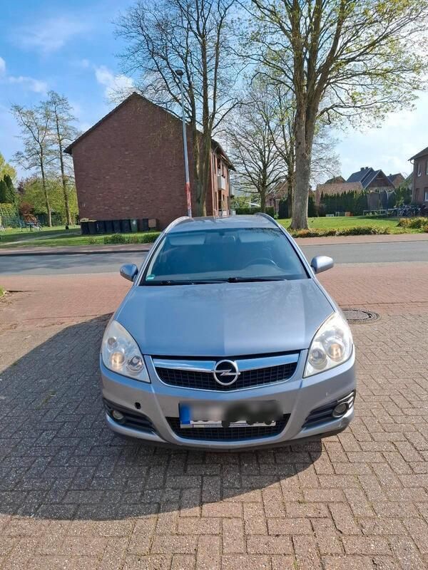 Silber Gebraucht 2006 Opel Vectra Kombi | 2.000 € (Guter Preis) - Bild 1/4