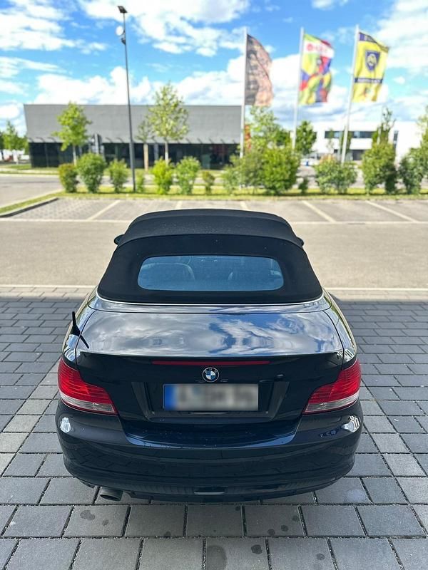 Gebraucht BMW 120 Cabriolet 178 PS (130 kW) 2009 Schwarz Cabrio