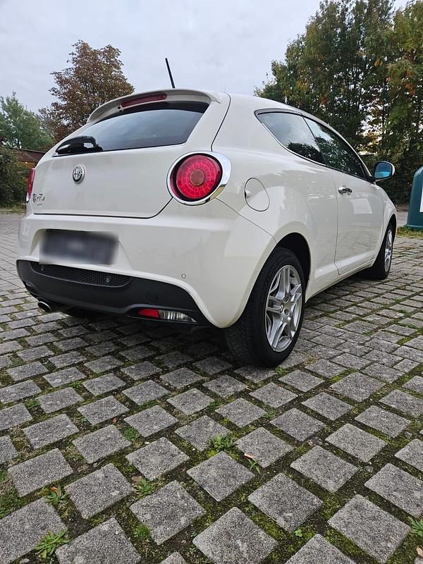 Gebraucht Alfa Romeo MiTo 95 PS (69 kW) 2010 Weiß Kleinwagen