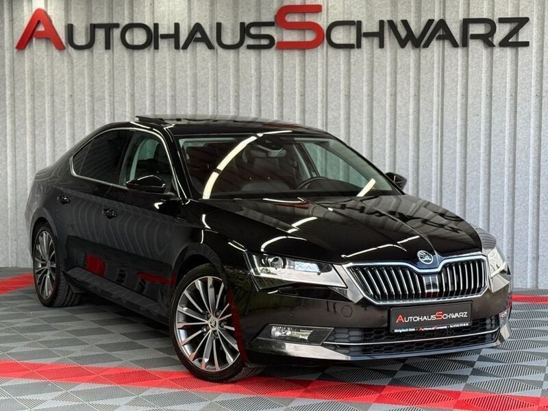 Schwarzmagic perleffekt Gebraucht 2015 Skoda Superb LAURIN & KLEMENT Limousine | 18.990 € (Etwas zu teuer) - Bild 1/4