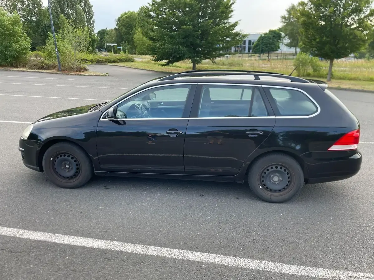 Gebraucht VW Golf V 102 PS (75 kW) 2007 Schwarz Kombi