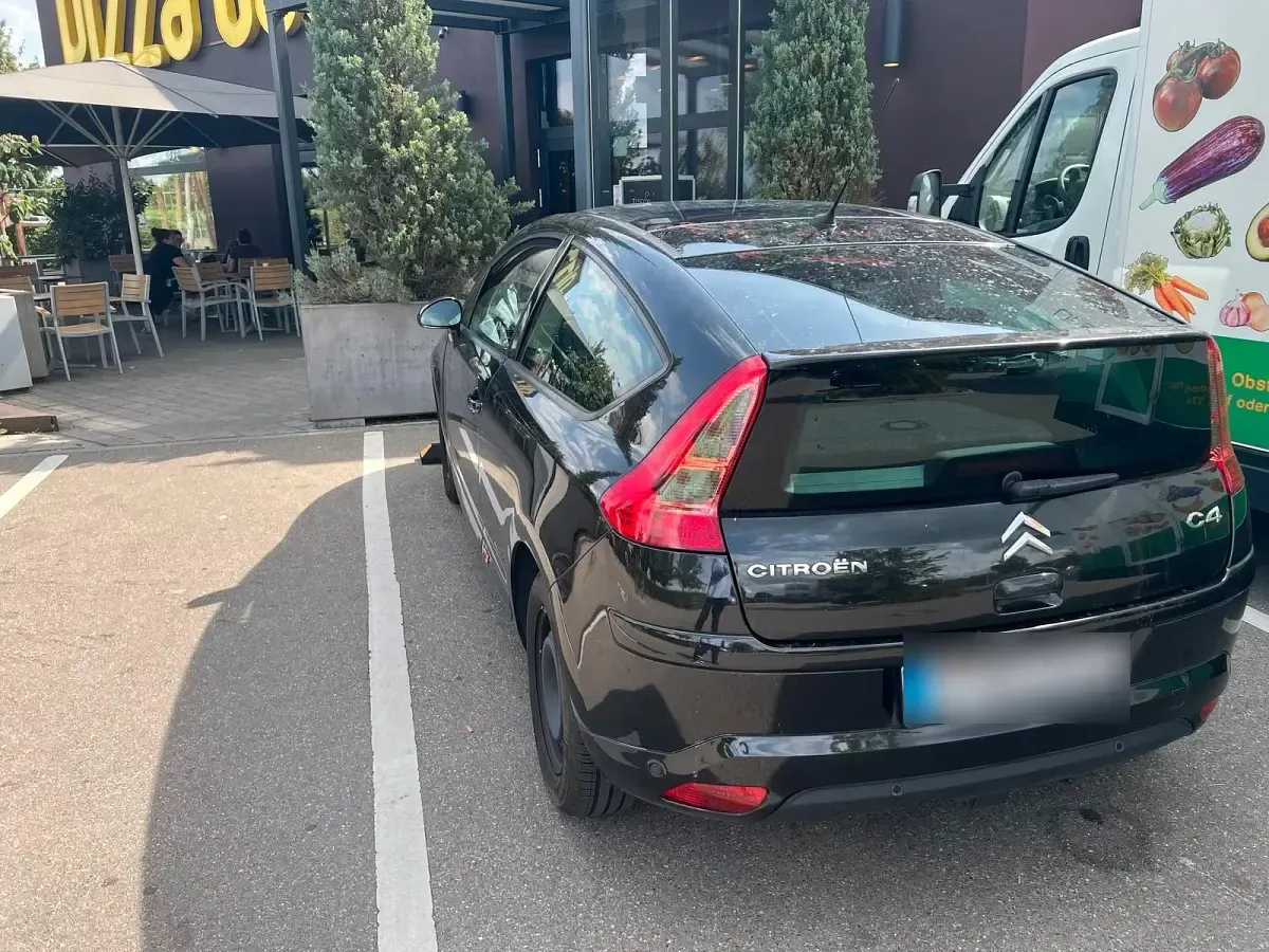 Gebraucht Citroën C4 107 PS (78 kW) 2006 Schwarz Limousine
