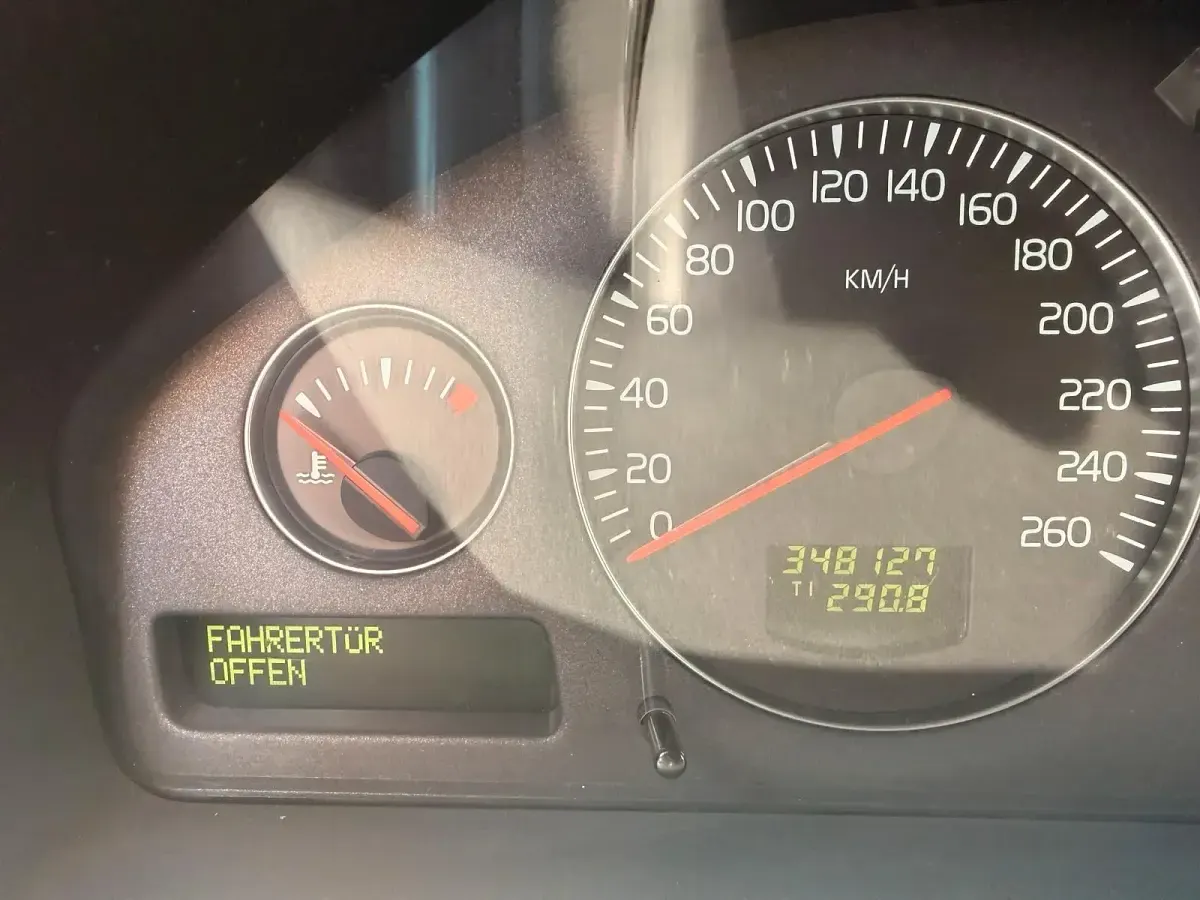 Gebraucht Volvo V70 185 PS (136 kW) 2006 Grau Kombi