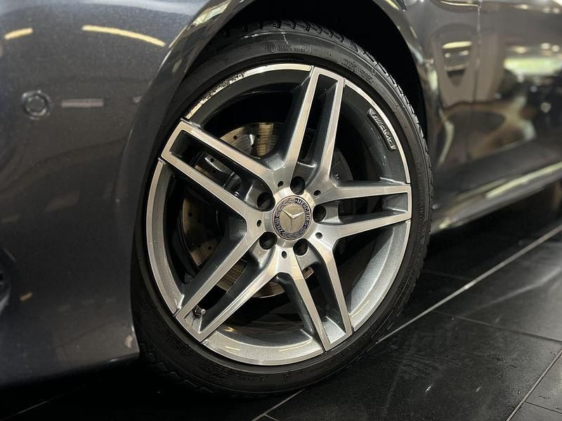 Gebraucht Mercedes E220 AMG 170 PS (125 kW) 2017 Grau Limousine
