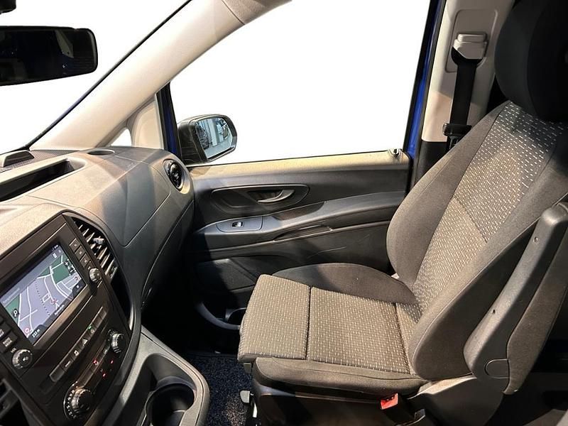 Gebraucht Mercedes Vito 136 PS (100 kW) 2023 Atlantisblau Van
